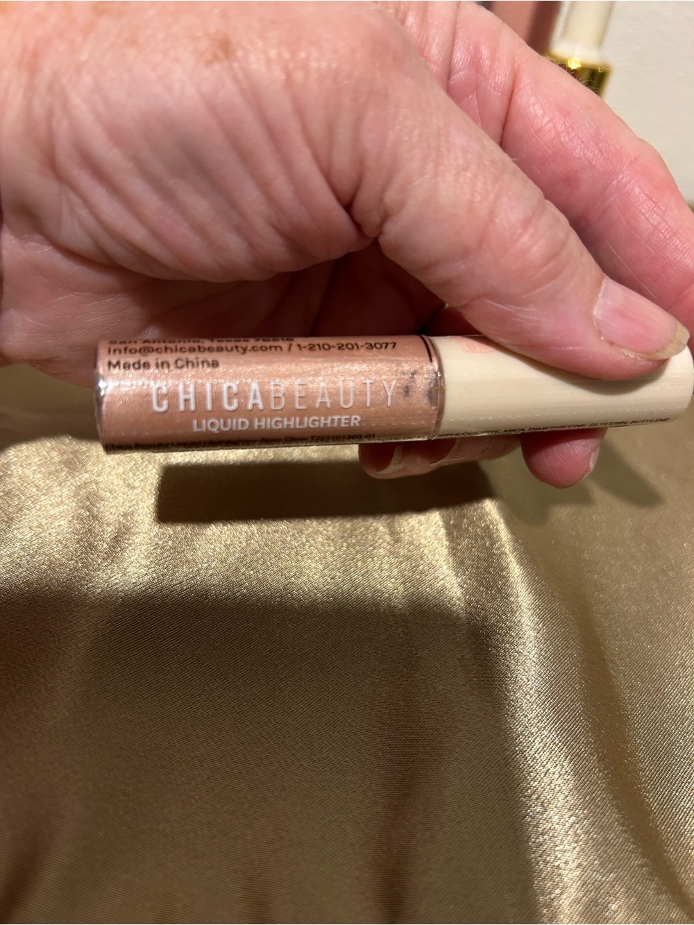 Power Couple Nail Care Duo - Cream Lip Gloss and Rose Glow Highlighter - Picture 3 of 13